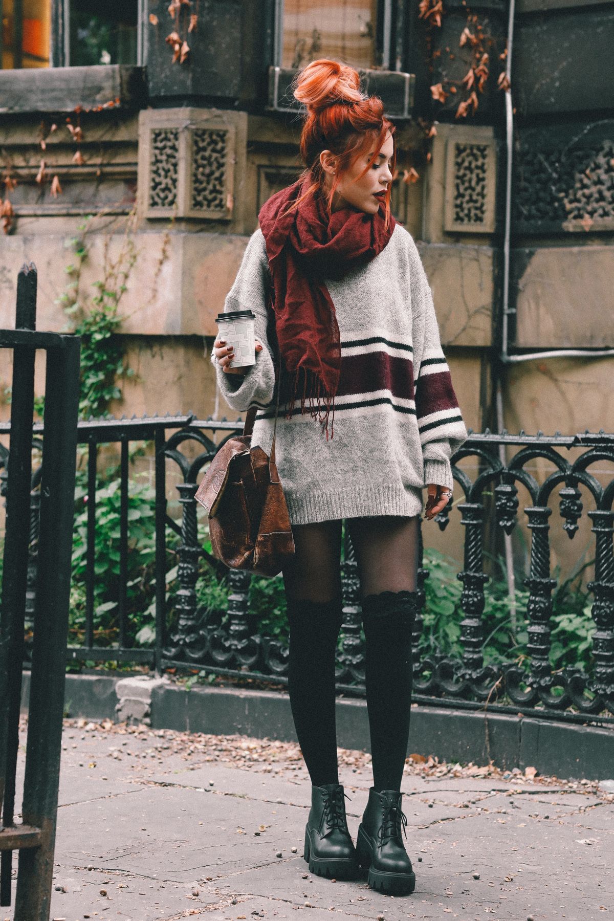 15 Relaxed Looking Oversized Sweater Outfit Ideas for Women