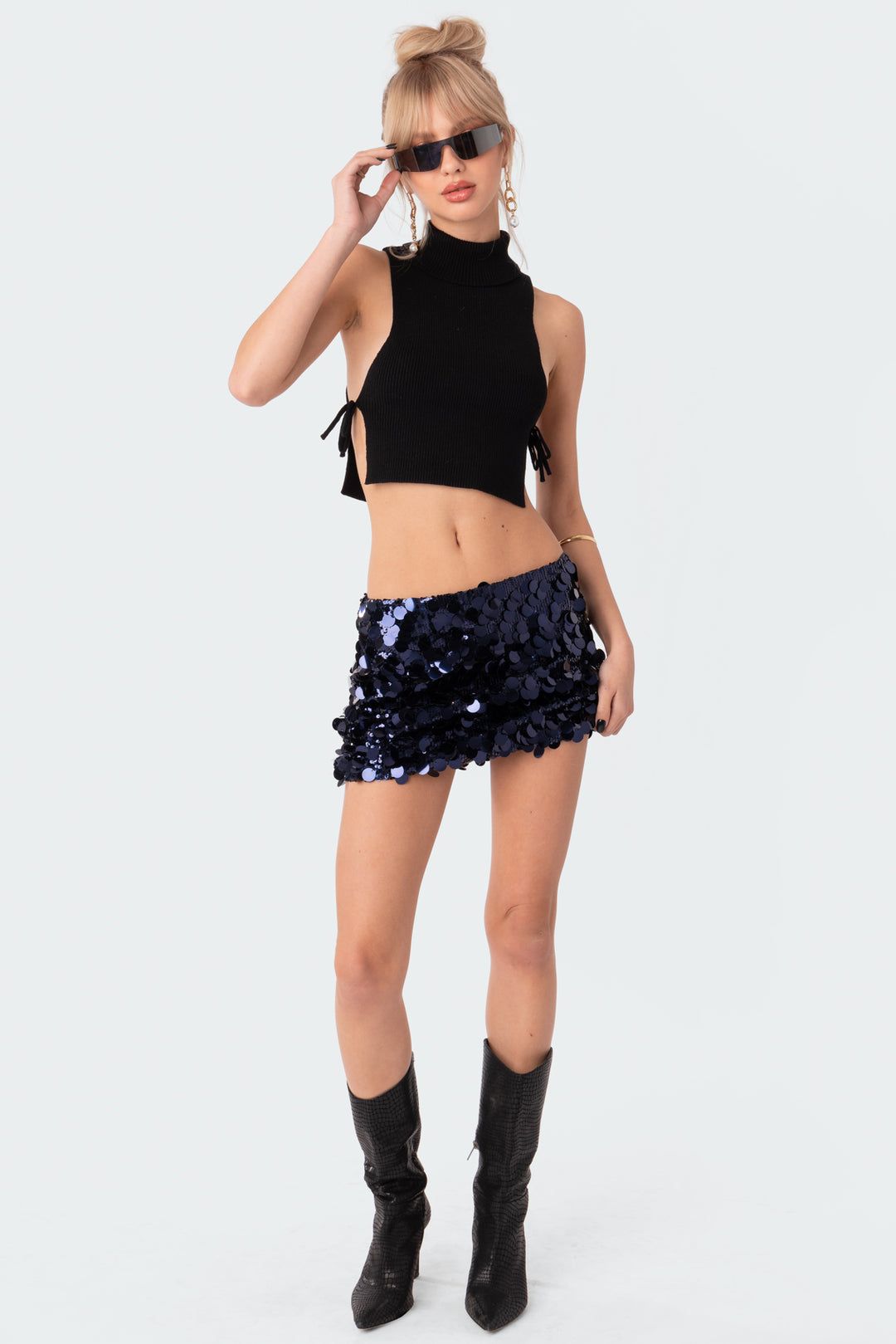 How to Wear Sequin Mini Skirt: Best 15 Attractive & Elegant Outfit Ideas