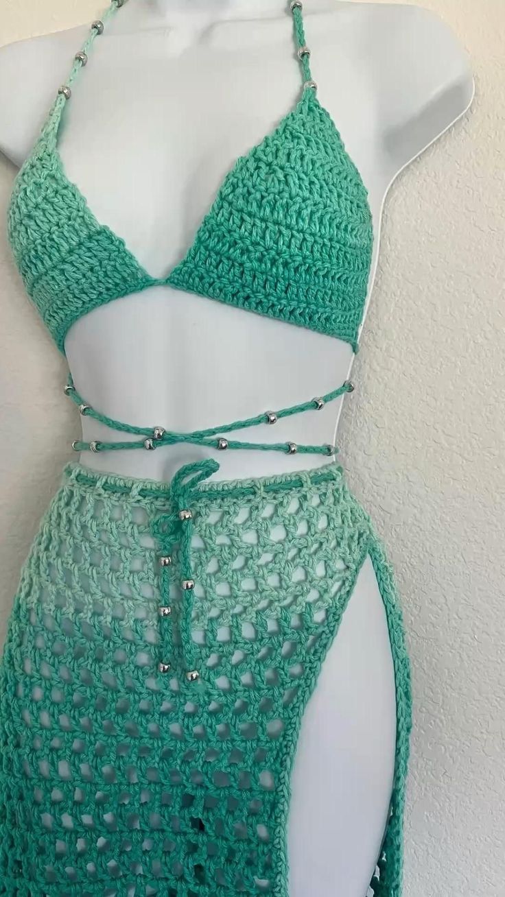 Get comfort with bold and stylish look in crochet bikini