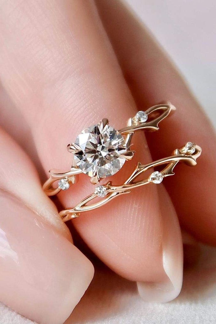 Get lovable designer engagement ring for your partner