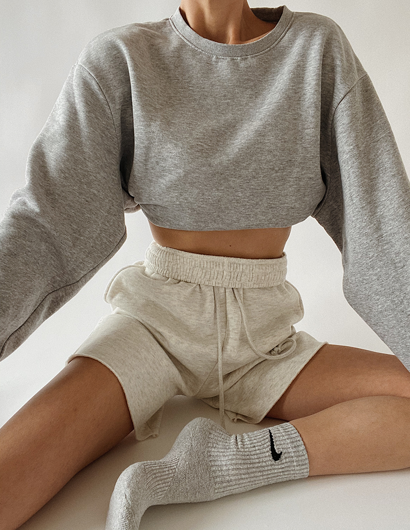 How to Wear Grey Sweat Shorts: Top 13 Cozy Outfit Ideas for Women