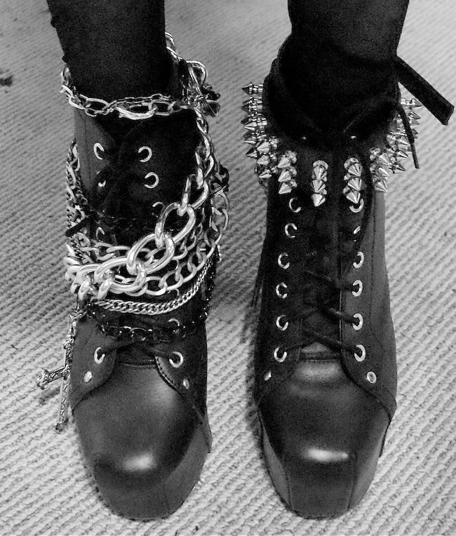How to Wear Spiked Boots: Best 13 Stylish Outfit Ideas for Ladies
