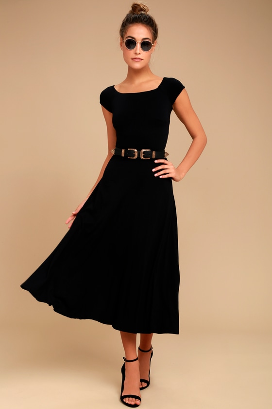 Best 13 Black Midi Dress with Sleeves Outfits: How to Dress Femininely for Ladies