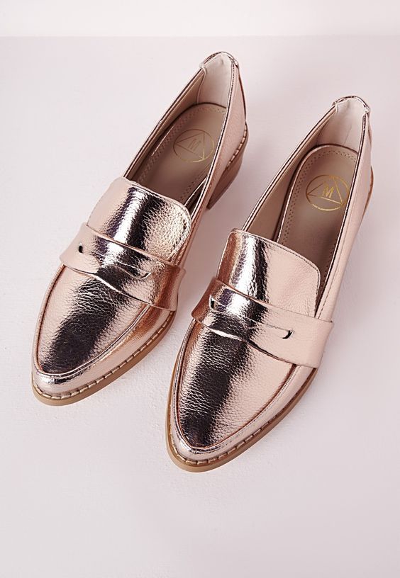 How to Wear Gold Loafers: Top 15 Stylish Outfit Ideas for Women