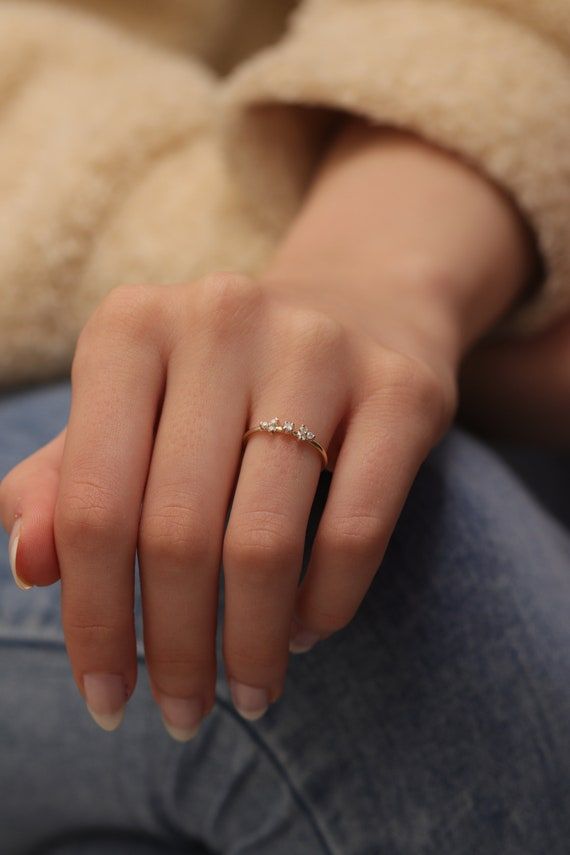 Why fashion stucks to gold ring with diamond