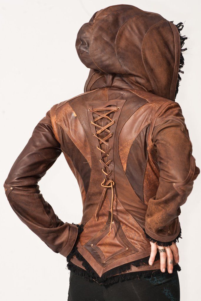 How to Wear Hooded Leather Jacket: Top 13 Outfit Ideas for Women
