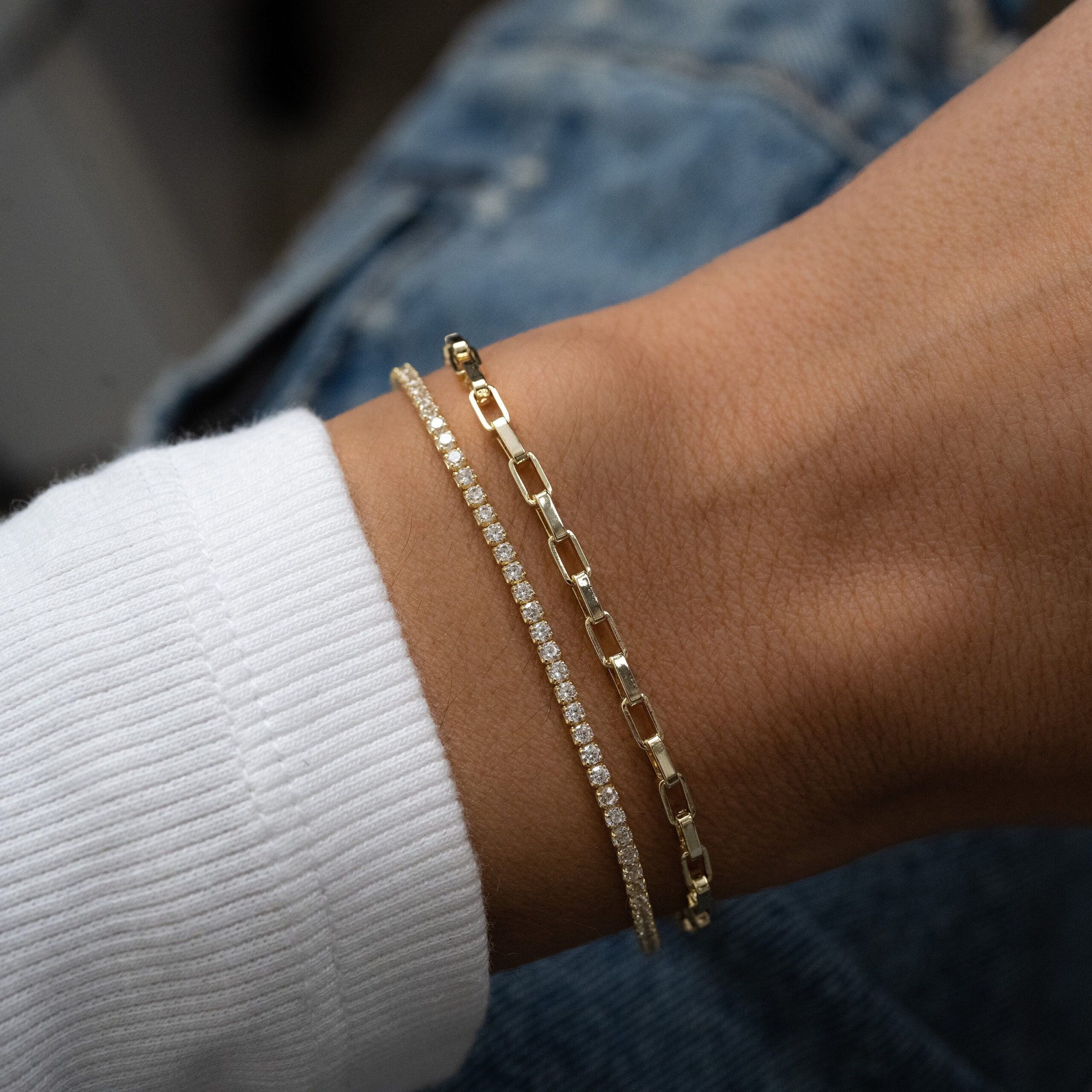 The Ultimate Guide to Women’s Bracelets:
How to Choose, Style, and Care for Them