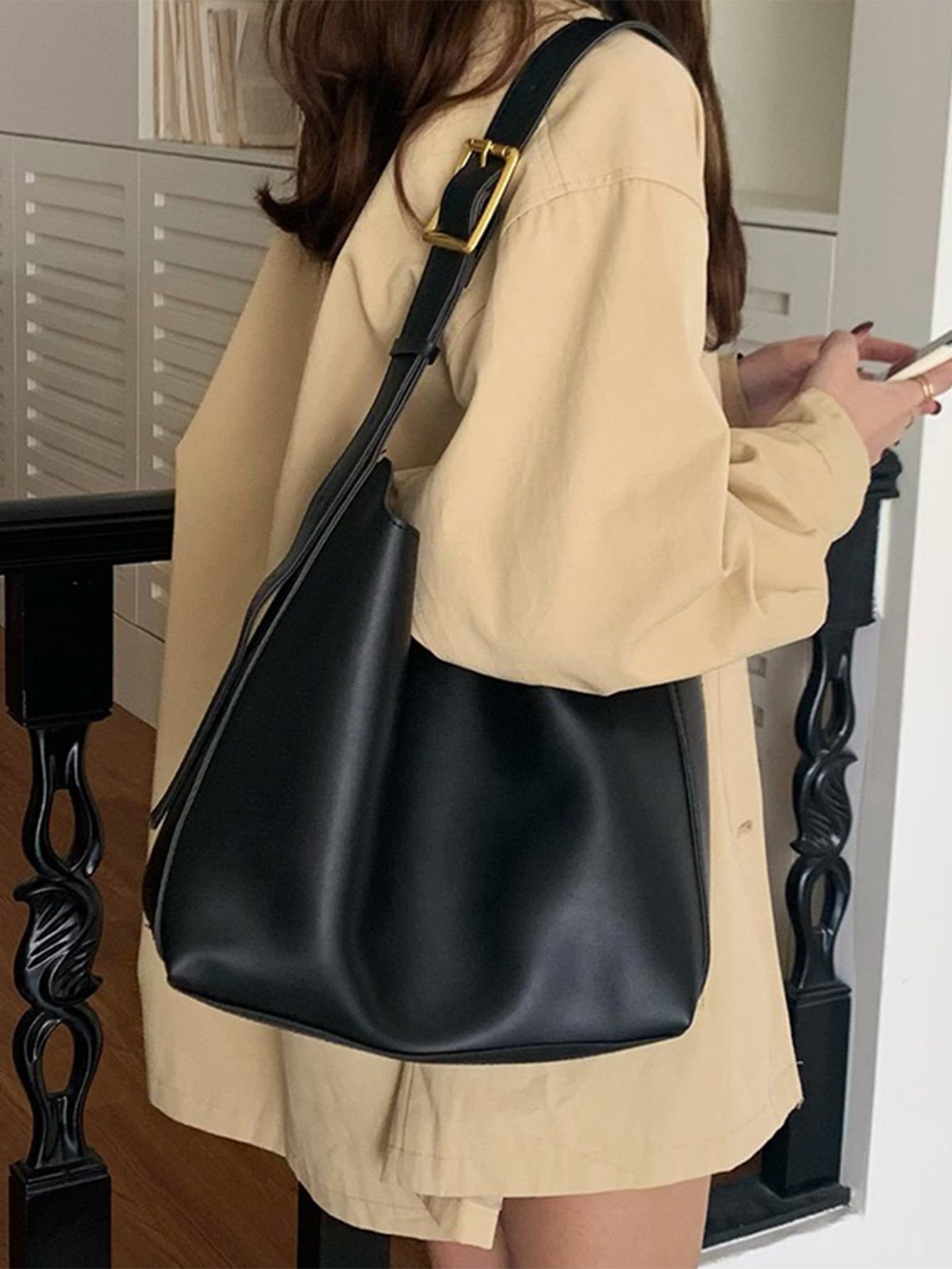 How to Wear Black Leather Purse: Top 15 Stylish Outfit Ideas for Ladies