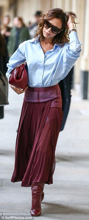 The Versatility of a Burgundy Skirt: How
to Style It for Any Occasion