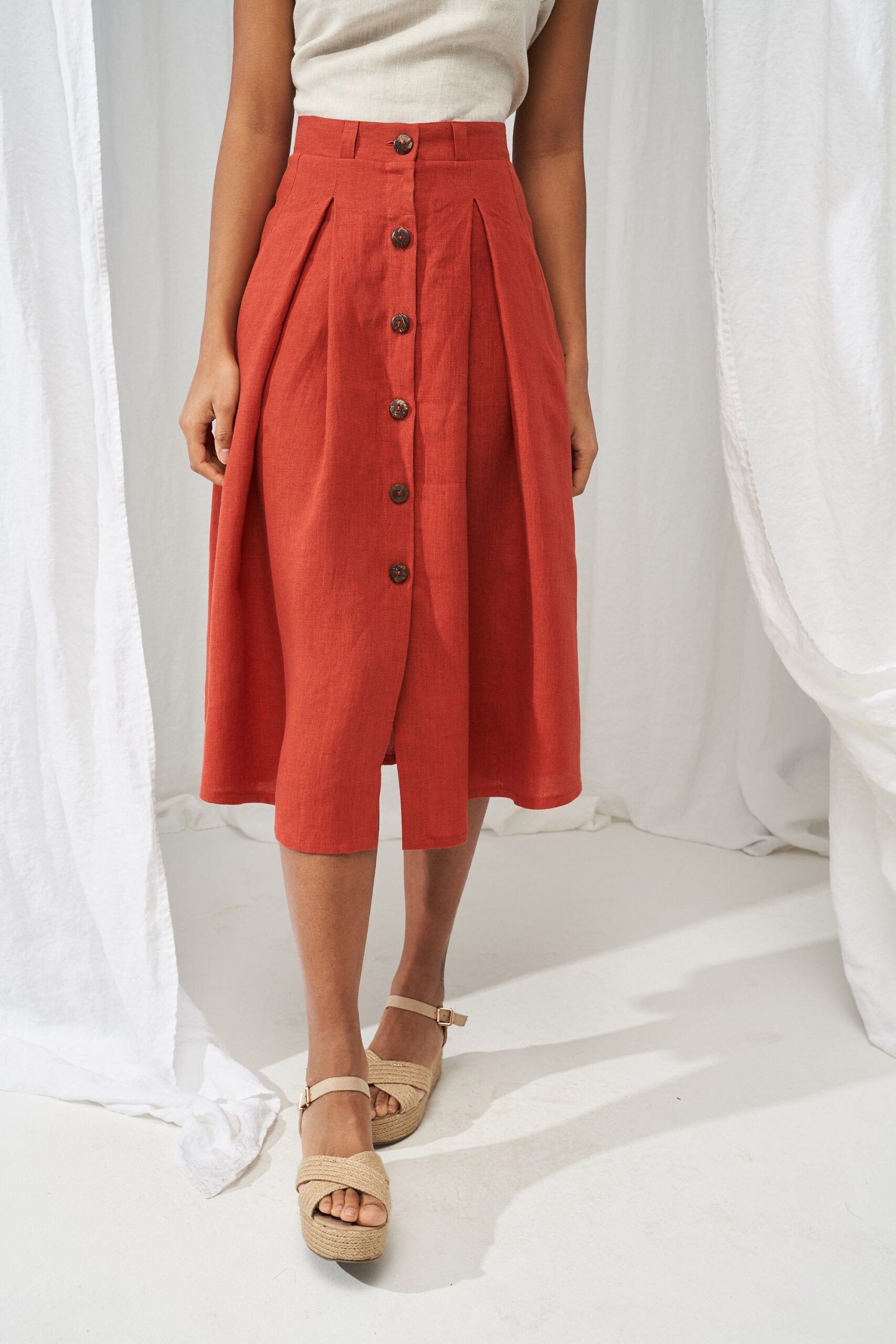 The Trendy Appeal of Button Front Skirts:
A Must-Have in Every Woman’s Wardrobe
