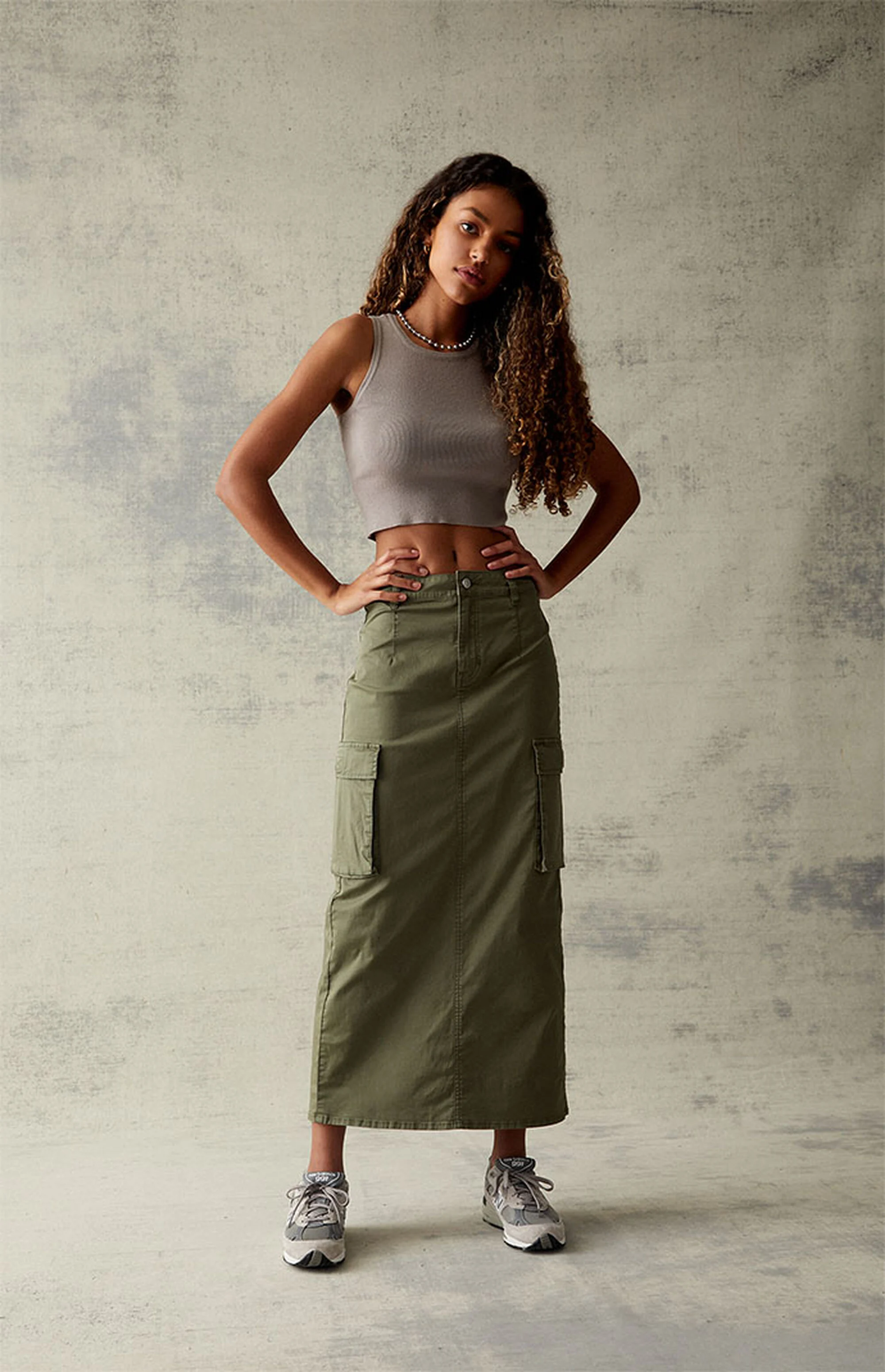 How to Wear Cargo Skirt: Best 15 Casual Outfit Ideas for Ladies