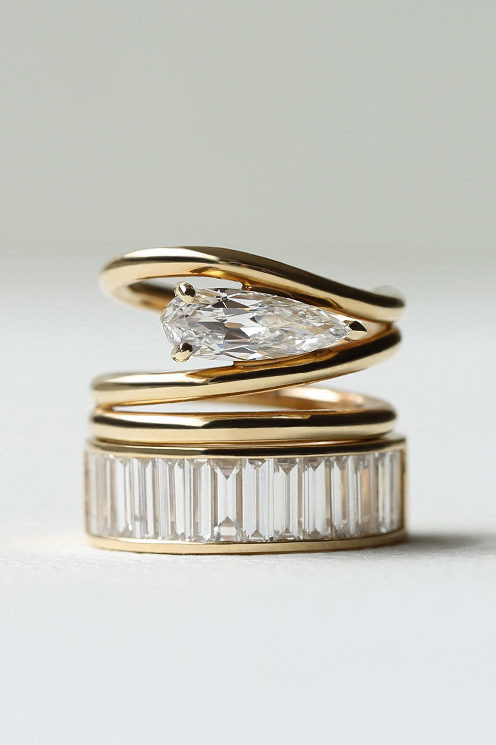 The Ultimate Guide to Designing Custom
Engagement Rings