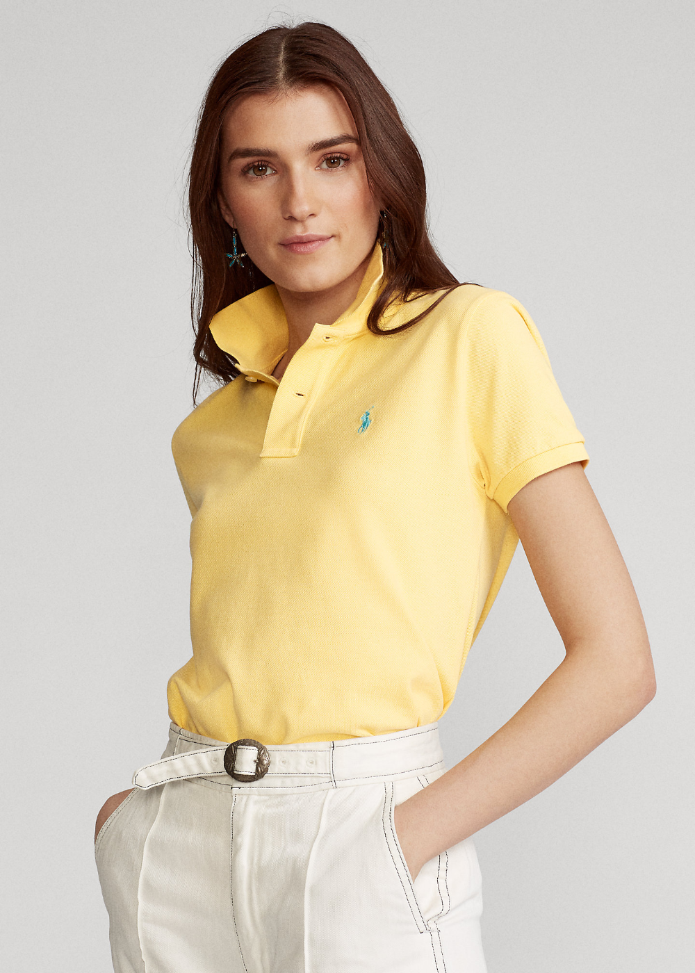 How to Wear Embroidered Polo Shirt: Best 13 Smart Casual Outfits for Women