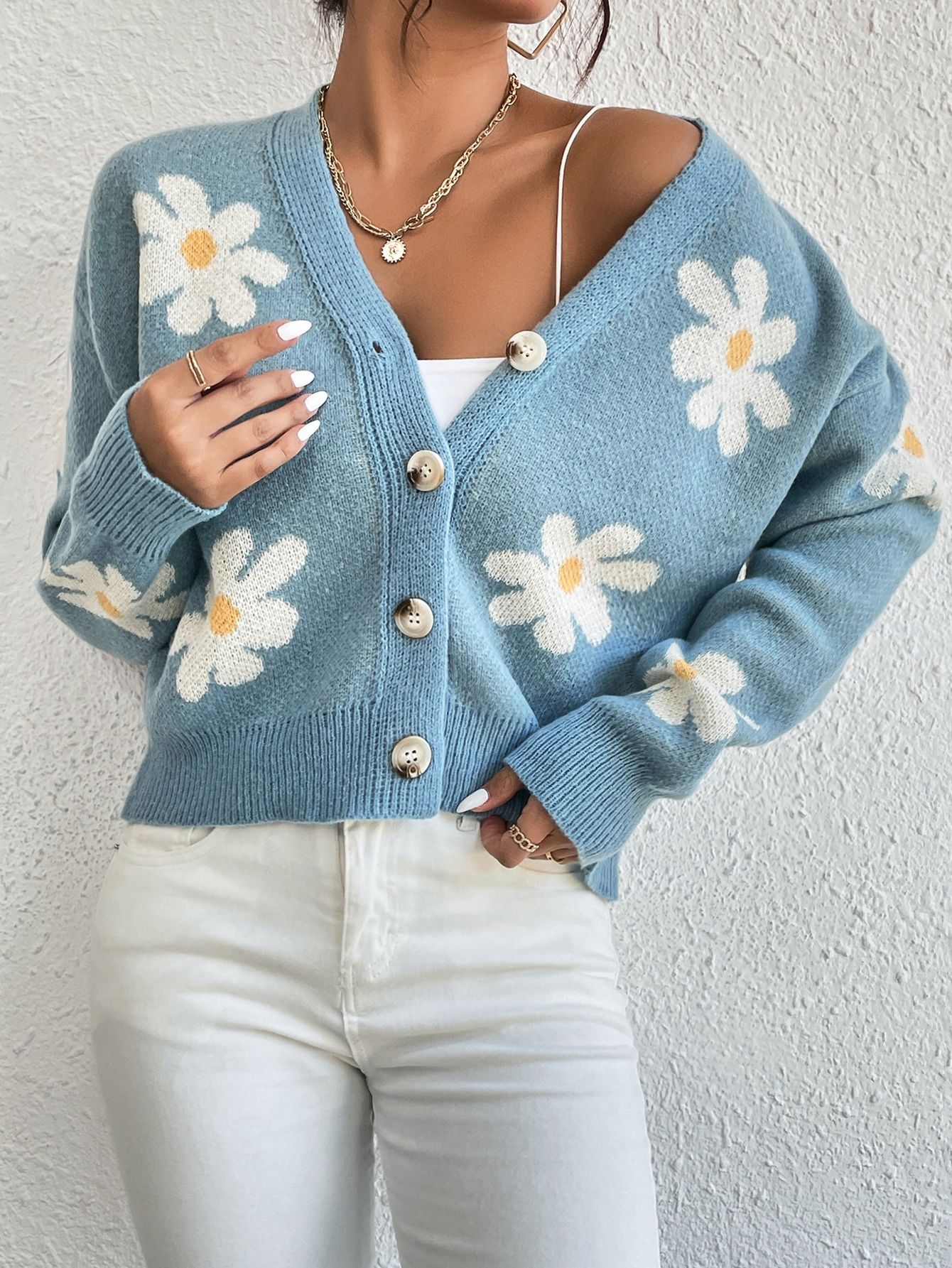 Ways to Style a Floral Cardigan This
Spring