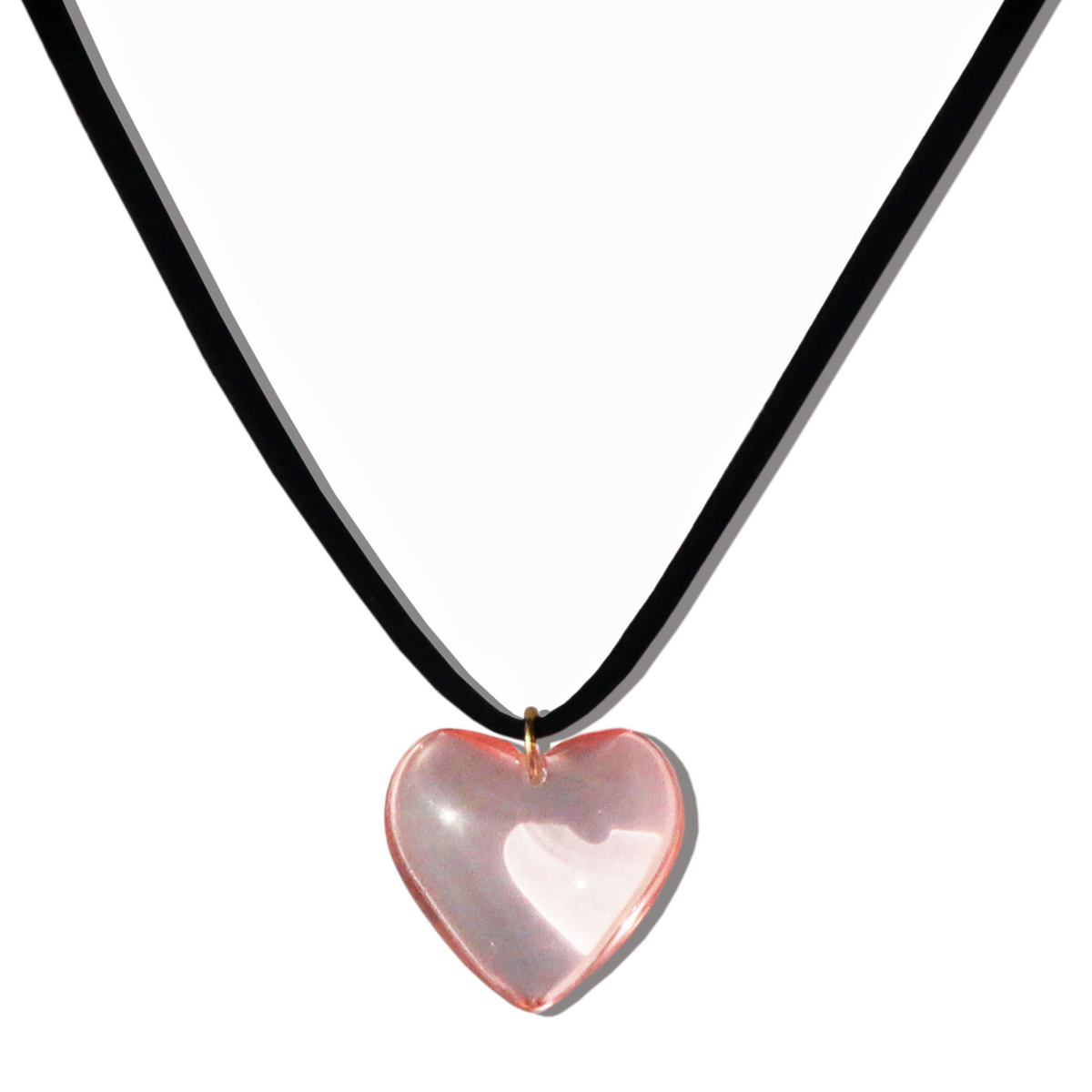 Trendy designs to choose in glass necklaces