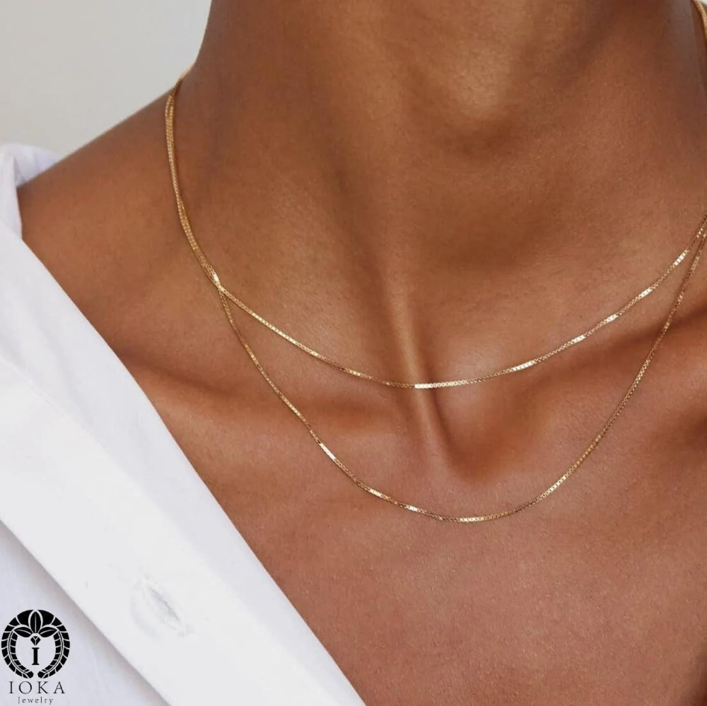 Eye-catching and stylish gold chains for women