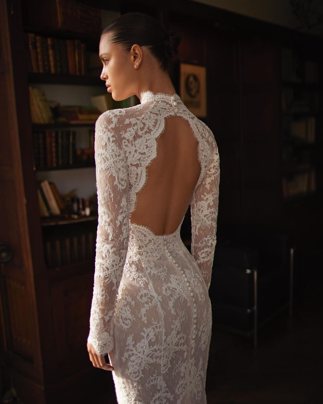 Incredible designs of lace wedding gown
