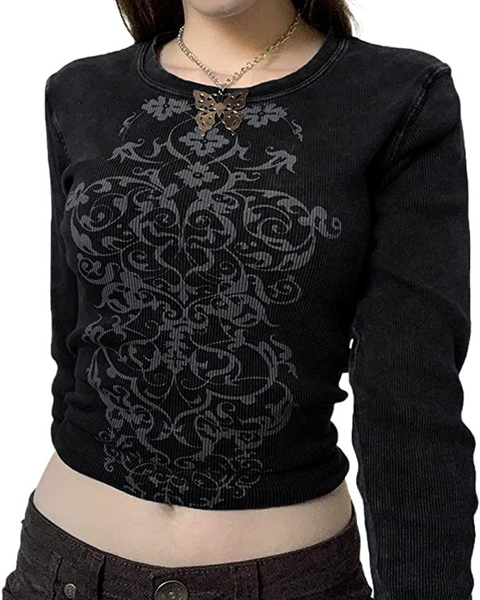 How to Wear Long Sleeve Graphic T Shirt: Top 15 Outfit Ideas for Women