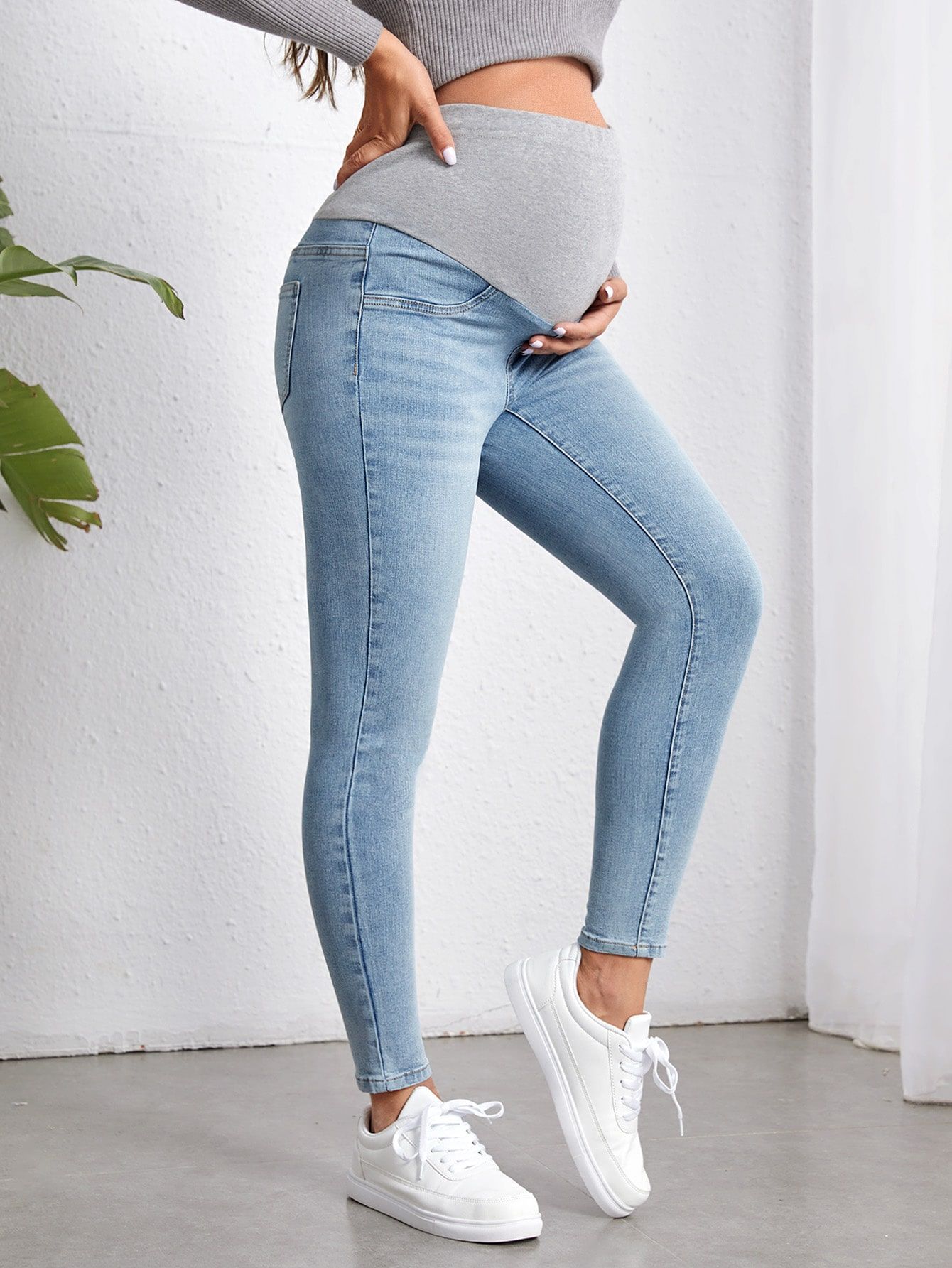 The Best Maternity Jeans for Every Body
Type