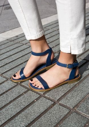 Stylish Navy Sandals to Add to Your
Summer Wardrobe