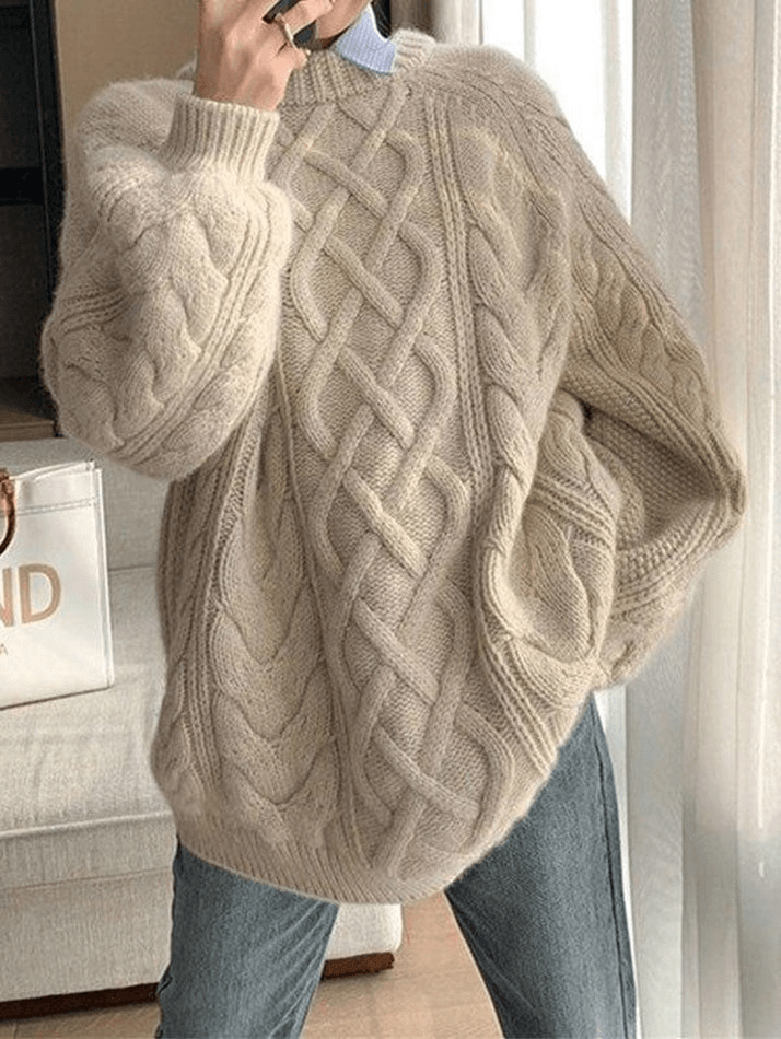 How to Style Oversized Knit Sweater: Top 15 Cozy Outfit Ideas for Women