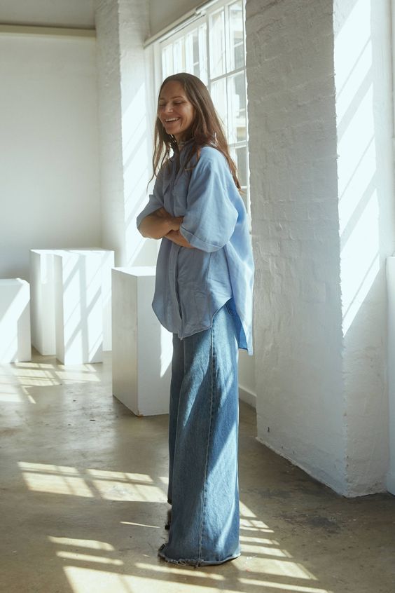 The Ultimate Guide to Styling Oversized
Shirts