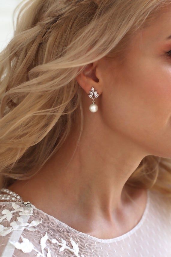 Stunning Pearl and Diamond Earrings to
Add Glamour to Your Look