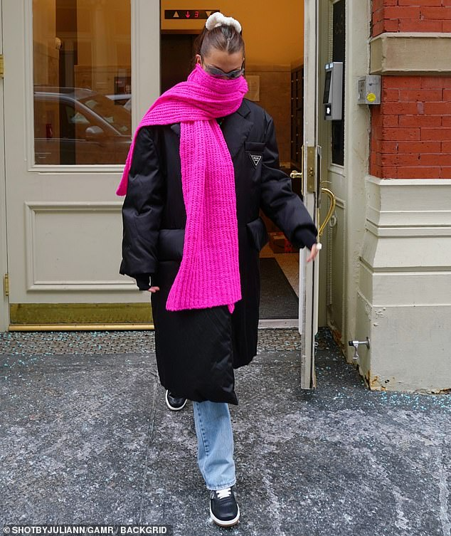 How to Style Pink Scarf: Best 13 Ladylike & Lovely Outfit Ideas for Ladies