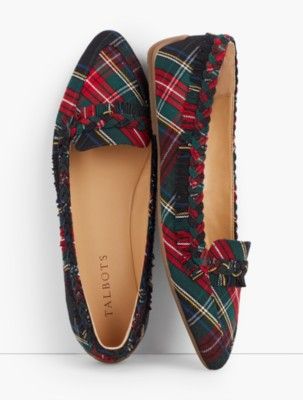 13 Amazing Plaid Shoes Outfit Ideas for Women