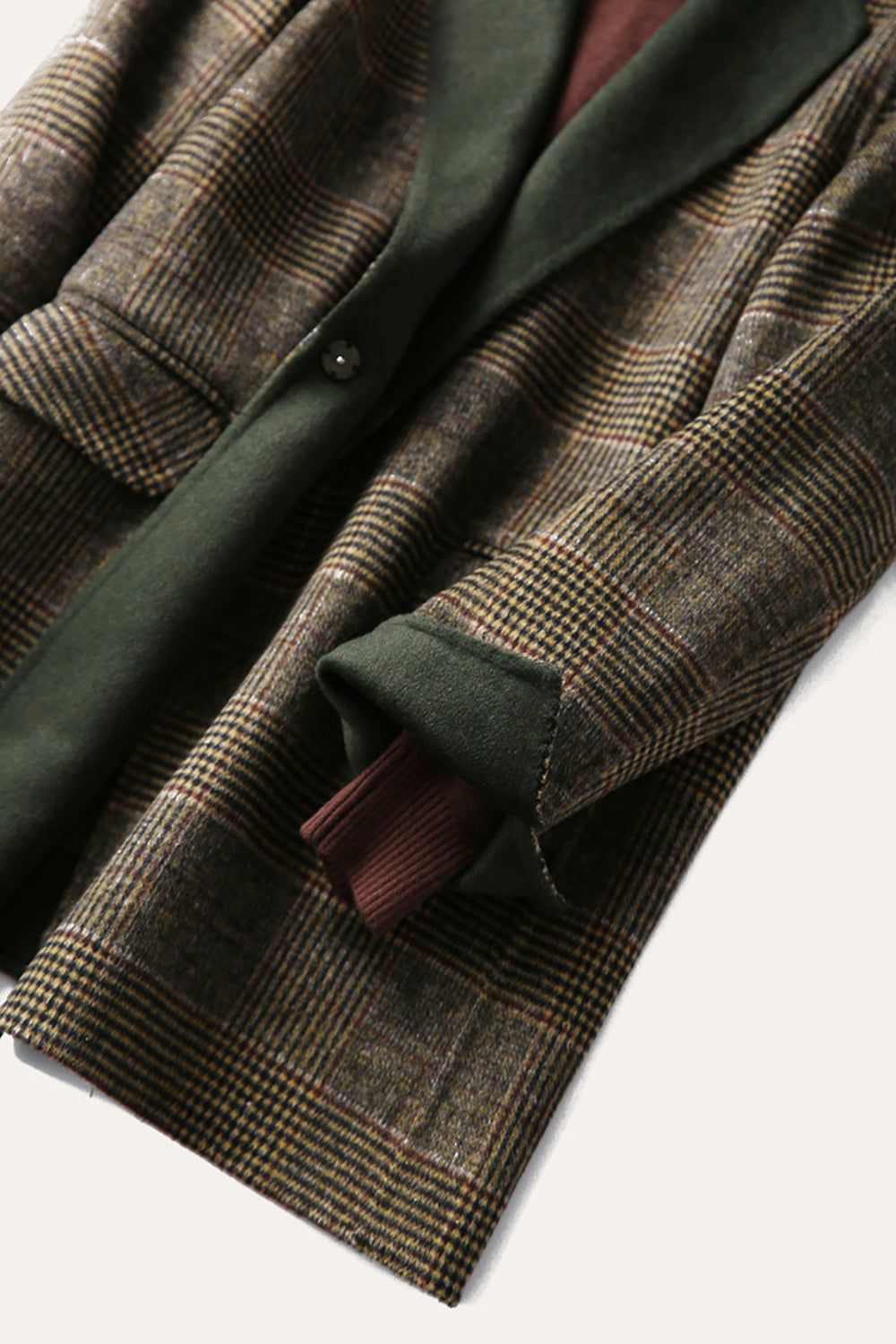 Stylish Ways to Wear a Plaid Wool Coat
This Winter