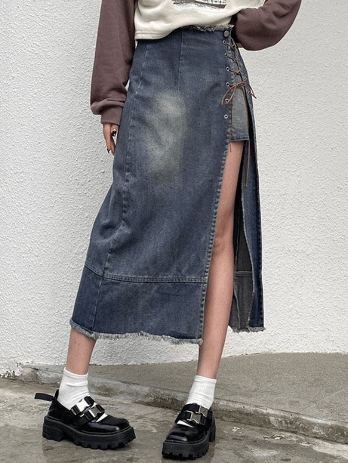 How to Wear Ripped Denim Skirt: Best 15 Stylish Outfit Ideas
