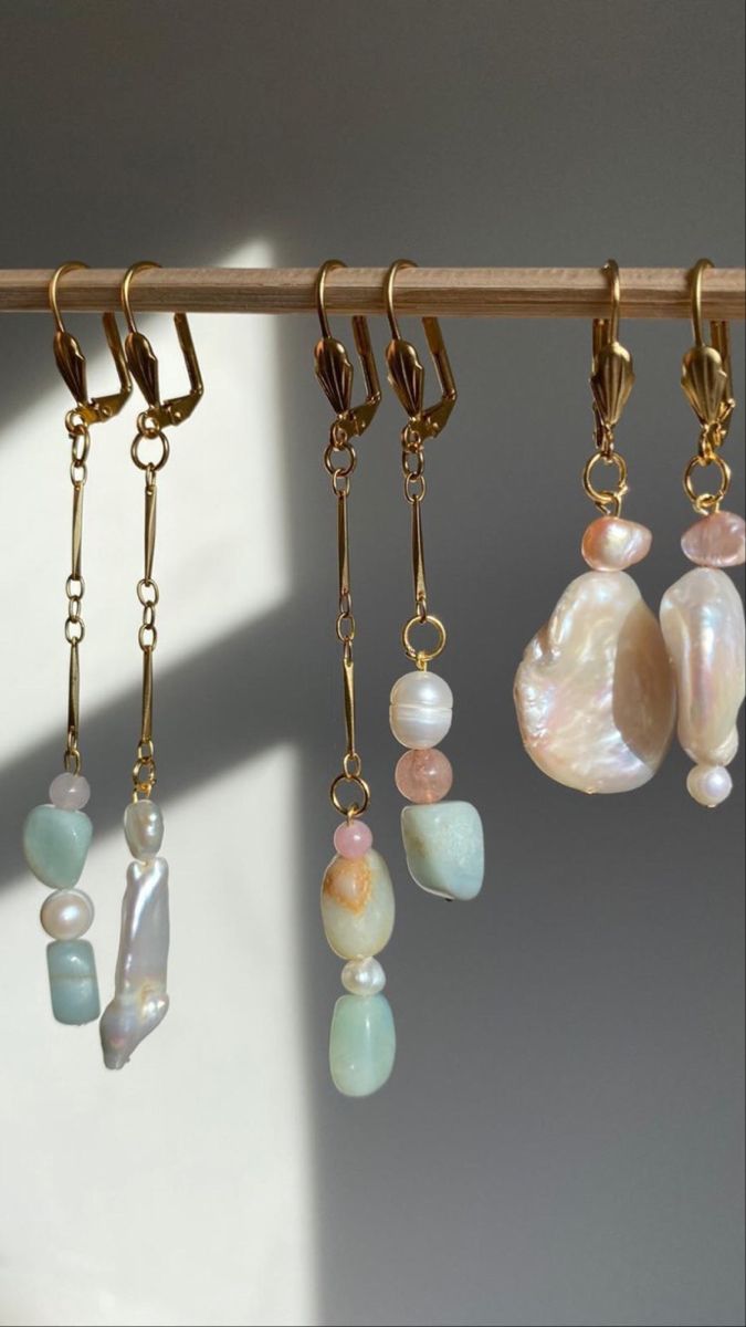 Choose the appealing designs of stone earrings