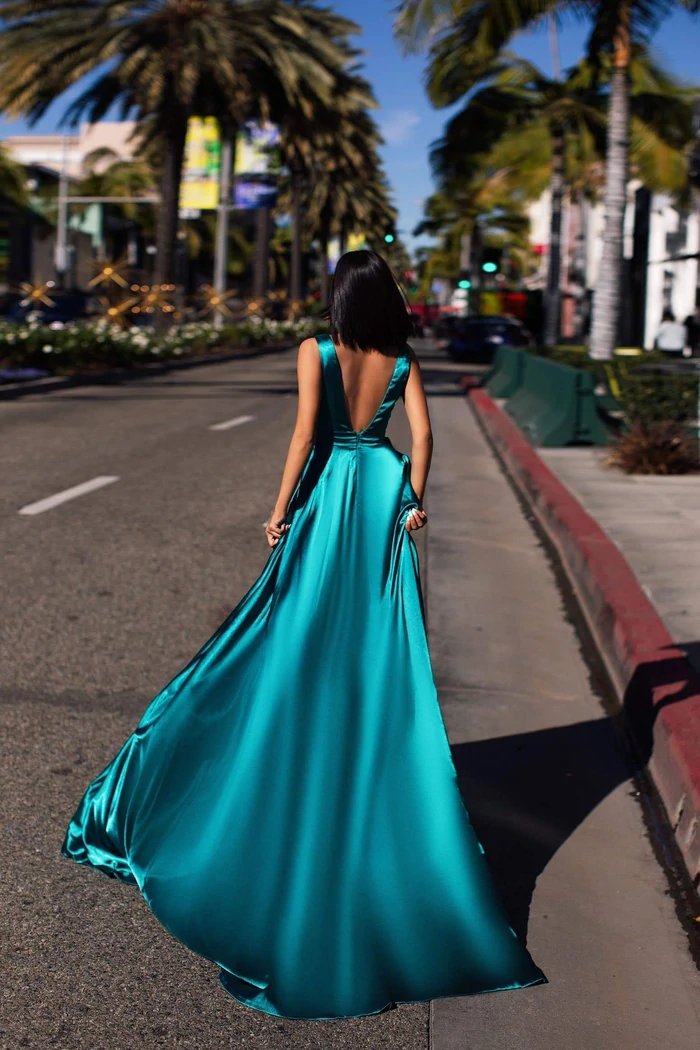 How to Wear Turquoise Dress: Top 15 Attractive & Ladylike Outfit Ideas