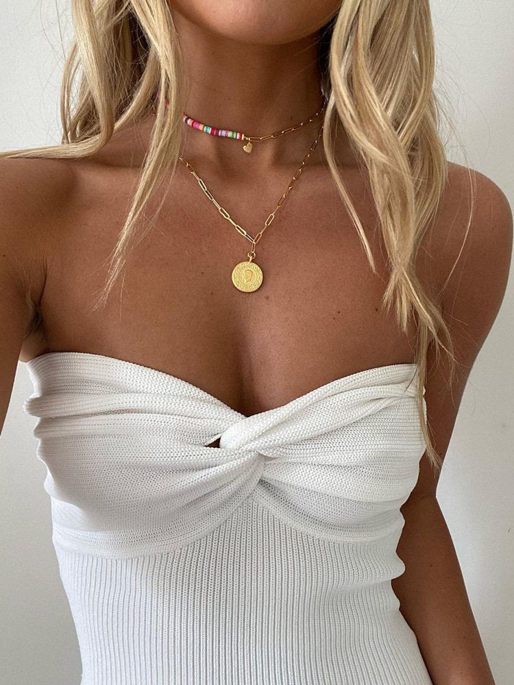 How to Wear White Strapless Top: Best 15 Refreshing & Sexy Outfit Ideas