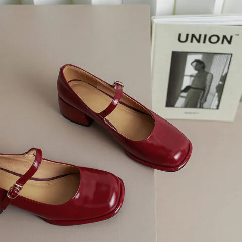 Groom your personality with elegant women dress shoes