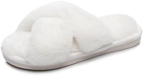 Comfort Meets Style: Women's Cozy Slippers for All Seasons