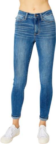 Explore Trendy Women's Denim: High-Waisted & Stylish!