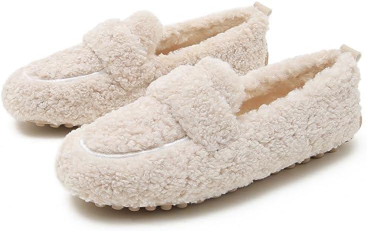 Explore Cozy Comfort with Stylish Women's Slippers Today!