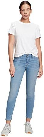 Trendy‍ Women's Denim Styles: Jeans, Capris, and More!