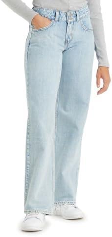 Trendy Women's Denim Styles: Jeans, Capris, and More!