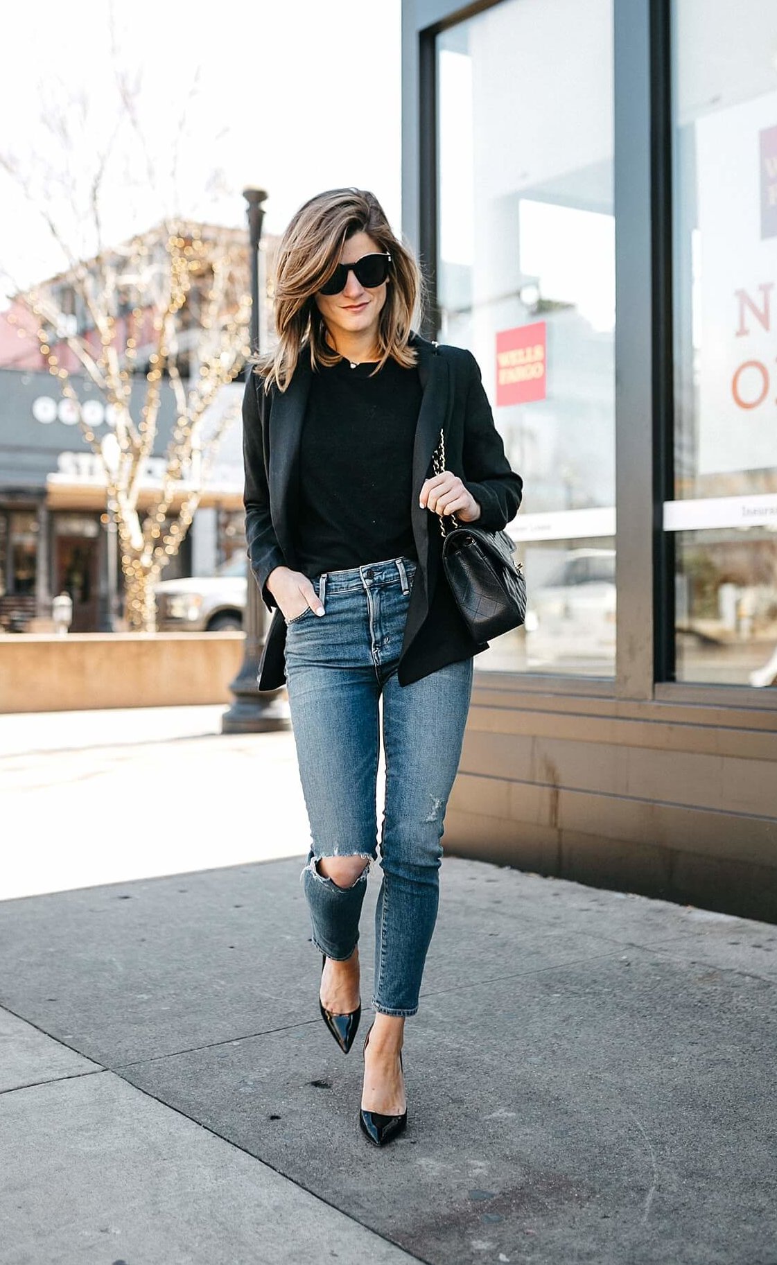 Dark jeans with blazer