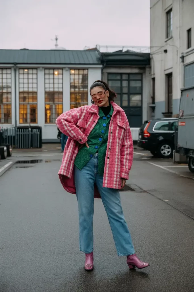 Pink and green winter look