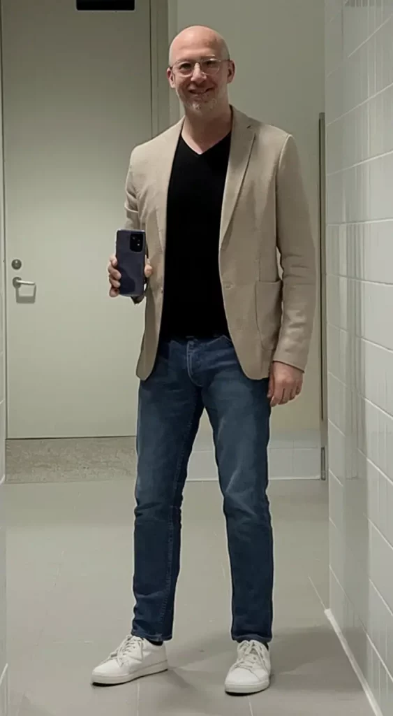 Modern minimalist business casual