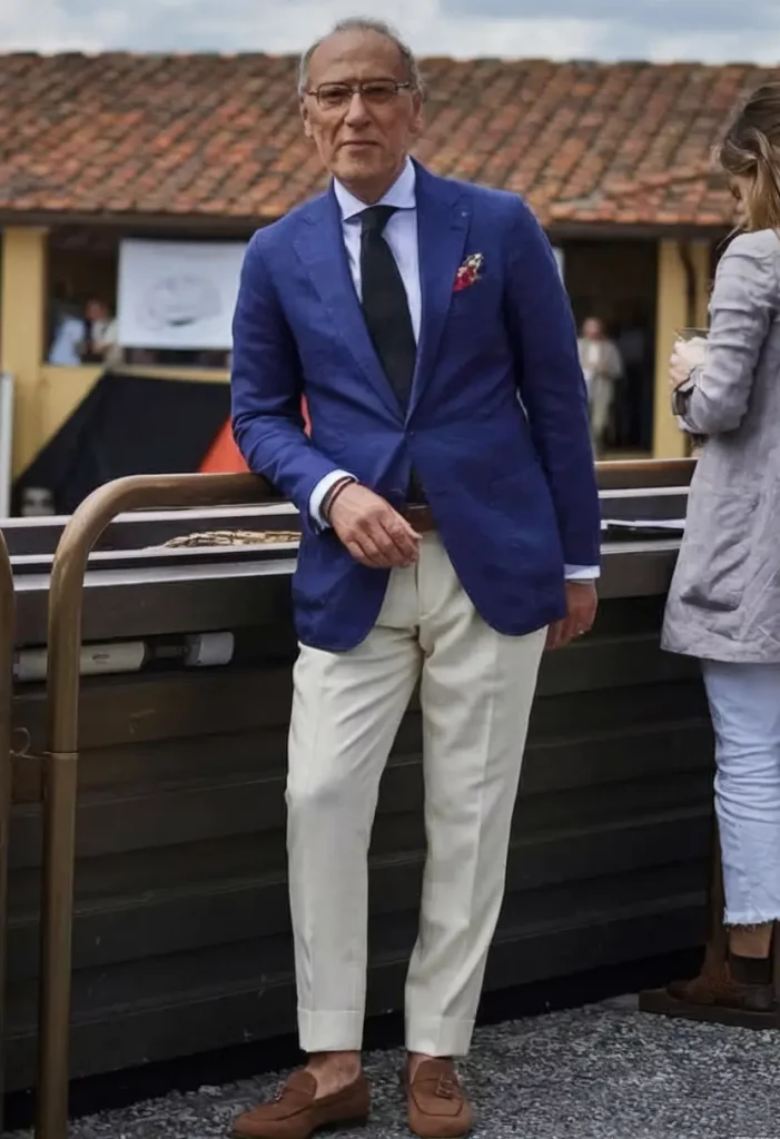 Classic navy and cream outfit