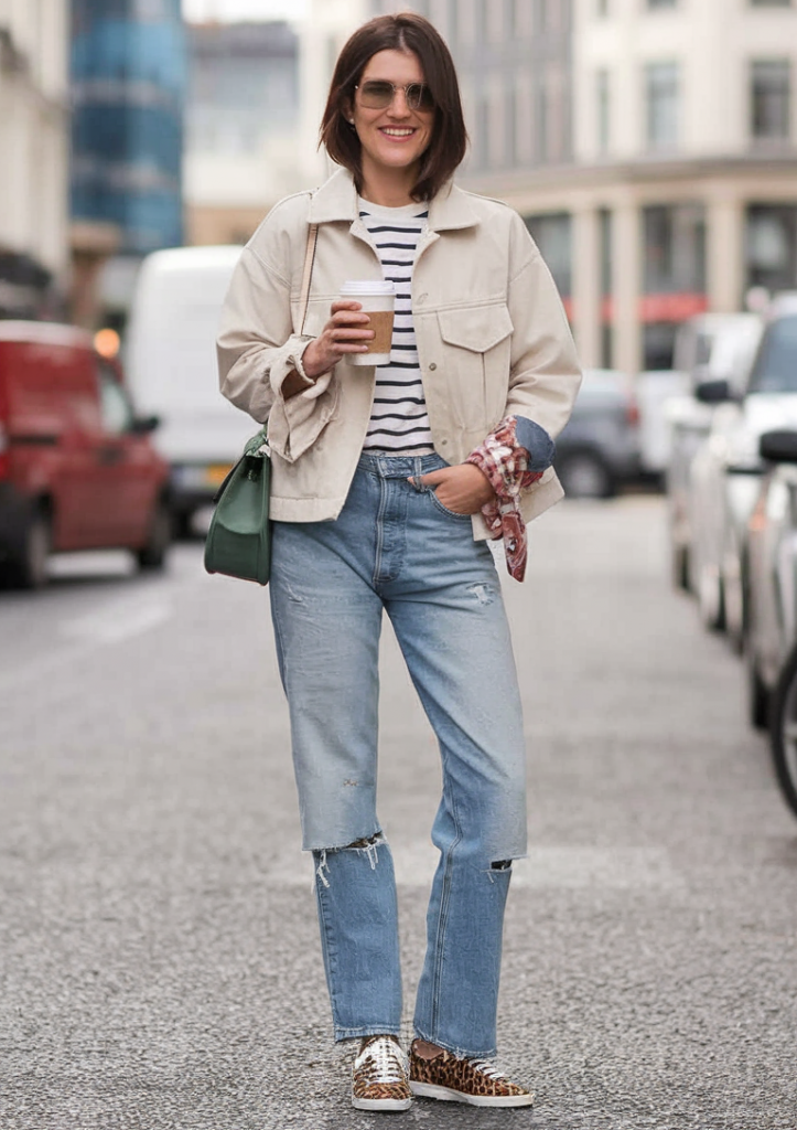 Striped tee with leopard sneakers